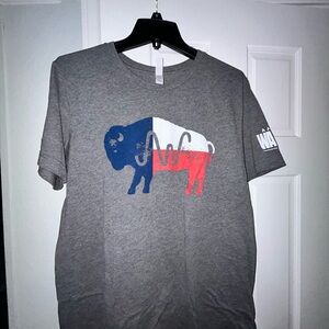 Gray T-Shirt with Buffalo Graphic